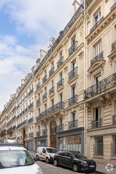 22 Rue Pierre Sémard, Paris en alquiler - Foto del edificio - Imagen 2 de 2
