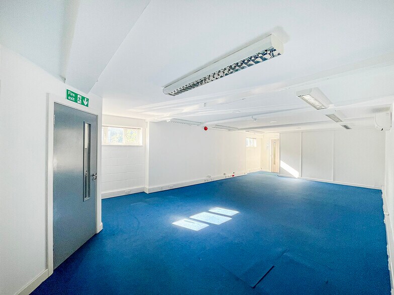 72 Station Rd, Liss en venta - Foto del interior - Imagen 2 de 10