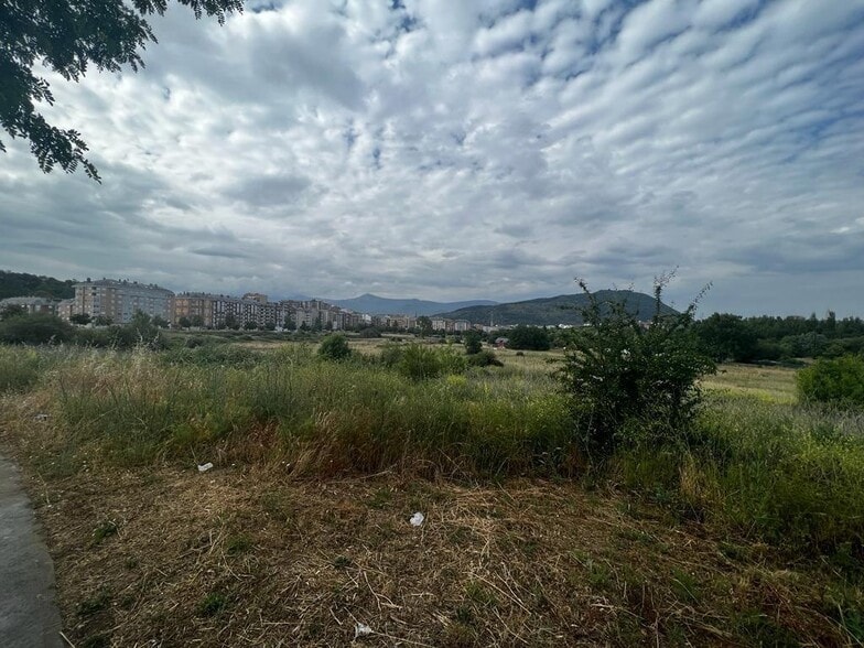 Terreno en Ponferrada, León en venta - Foto principal - Imagen 1 de 6