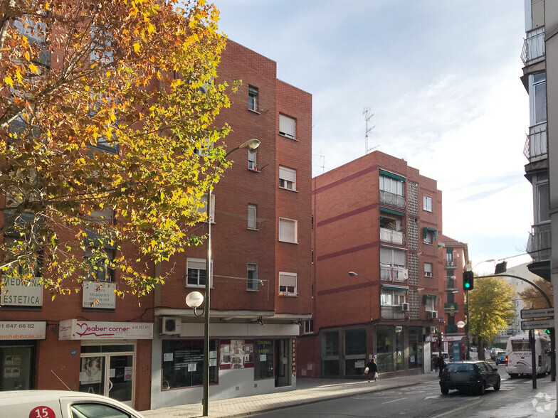 Calle Canarias, 11, Móstoles, Madrid en venta - Foto del edificio - Imagen 2 de 2