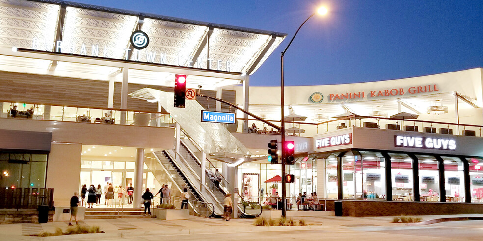 111-245 E Magnolia Blvd, Burbank, CA en alquiler - Foto del edificio - Imagen 1 de 7