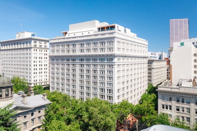 Más detalles de 621 SW 5th Ave, Portland, OR - Local en alquiler