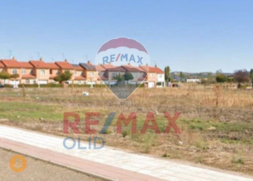 Calle Río Guadiana, 6, Aldeamayor de San Martín, Valladolid en venta - Foto del edificio - Imagen 1 de 12