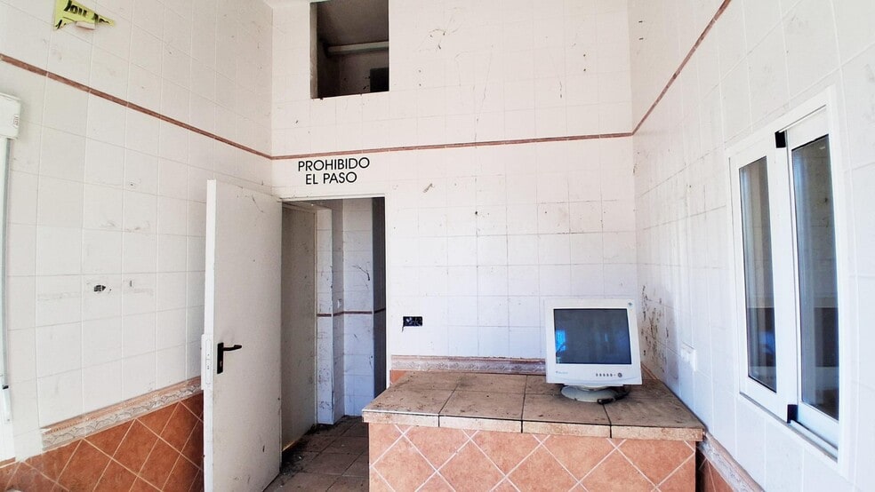 Nave en Salamanca en venta - Foto del edificio - Imagen 3 de 47