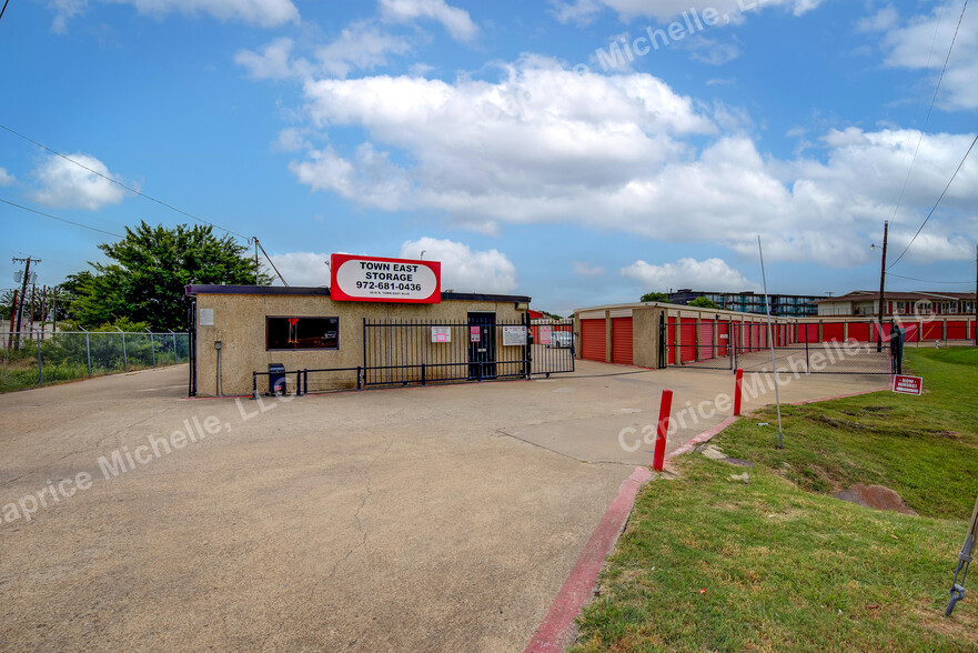 Self Storage Portfolio cartera de 2 inmuebles en venta en LoopNet.es - Foto del edificio - Imagen 2 de 48