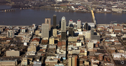 500 W Jefferson St, Louisville, KY - VISTA AÉREA  vista de mapa