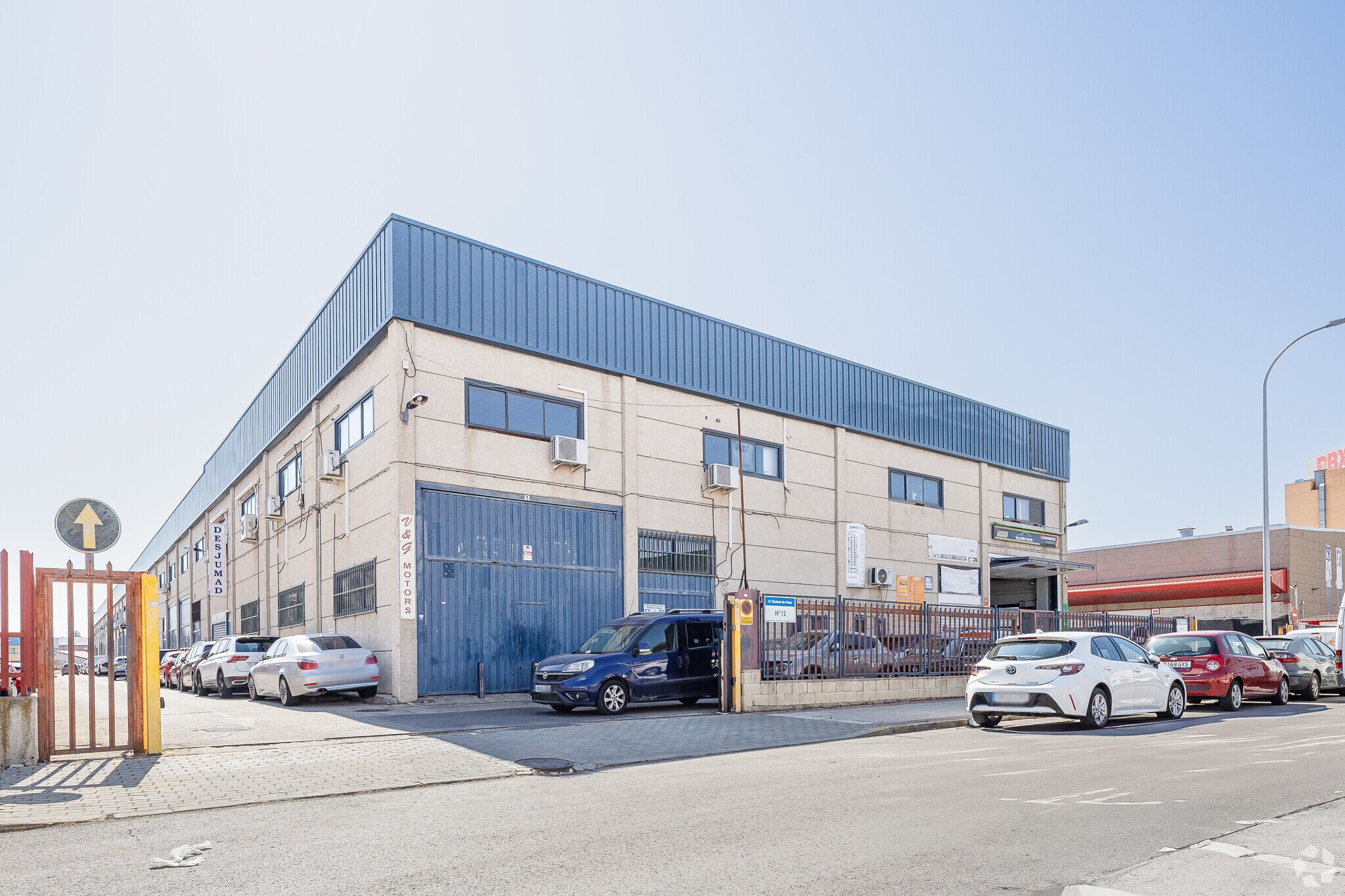 Calle de Ciudad de Frías, 12, Madrid, Madrid en venta Foto principal- Imagen 1 de 1