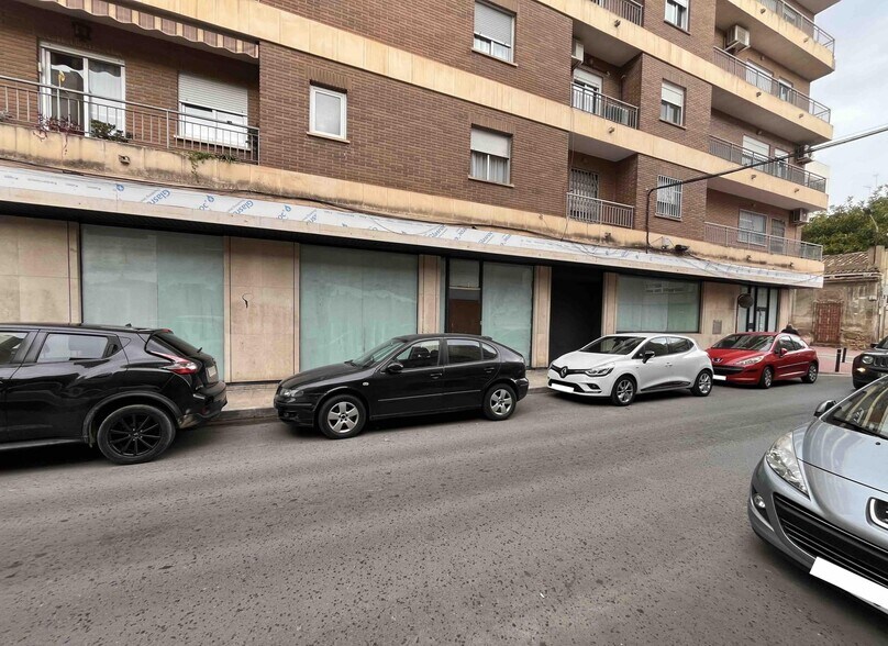Local en Burjassot, Valencia en venta - Foto del edificio - Imagen 2 de 5