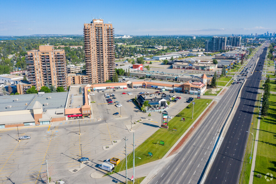 9737 Macleod Trl S, Calgary, AB en alquiler - Vista aérea - Imagen 2 de 8