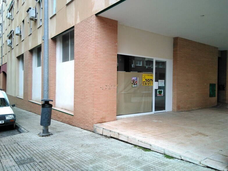 Local en Cáceres, Cáceres en venta - Foto del edificio - Imagen 1 de 13