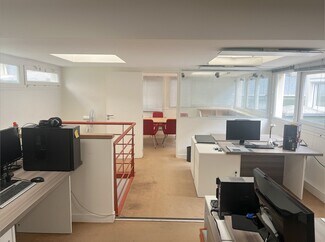 Más detalles de 32 Rue Des Volontaires, Paris - Oficina en venta