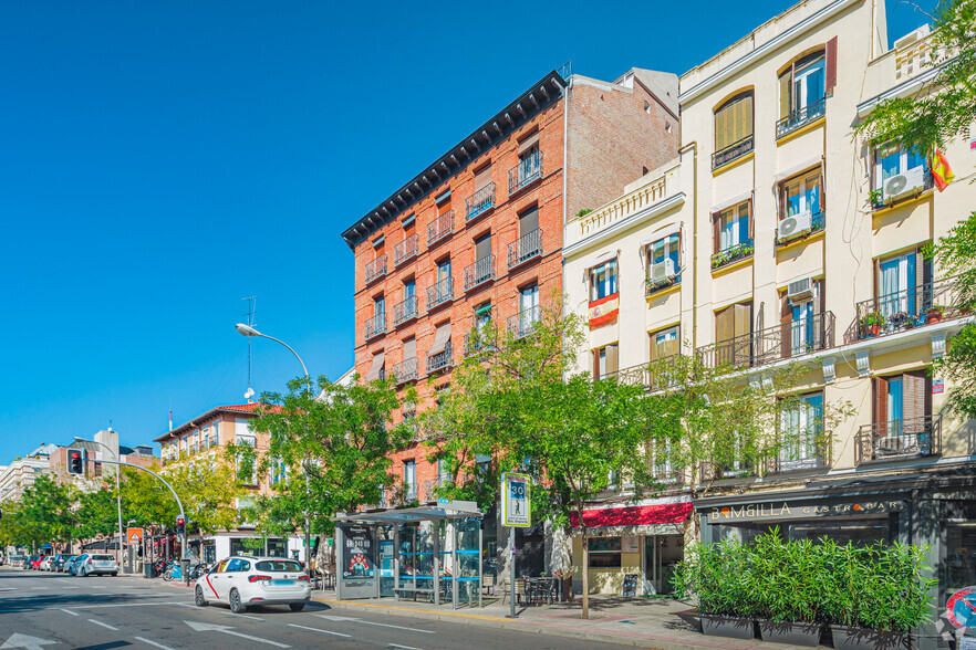 Calle De Santa Engracia, 112, Madrid, Madrid en alquiler - Foto del edificio - Imagen 3 de 3