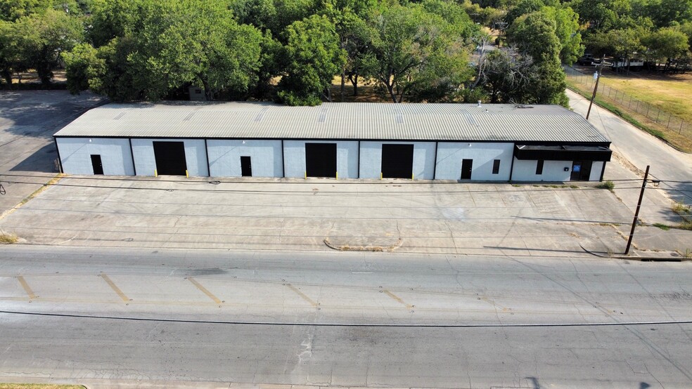 6009-6011 Midway Rd, Haltom City, TX en alquiler - Foto del edificio - Imagen 3 de 5