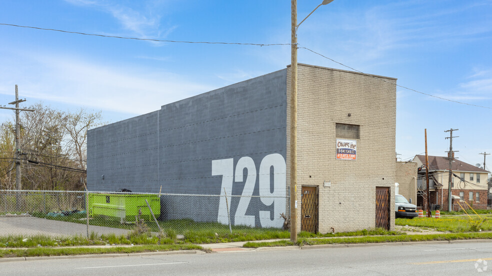 729 E 7 Mile Rd, Detroit, MI en venta - Foto del edificio - Imagen 2 de 5