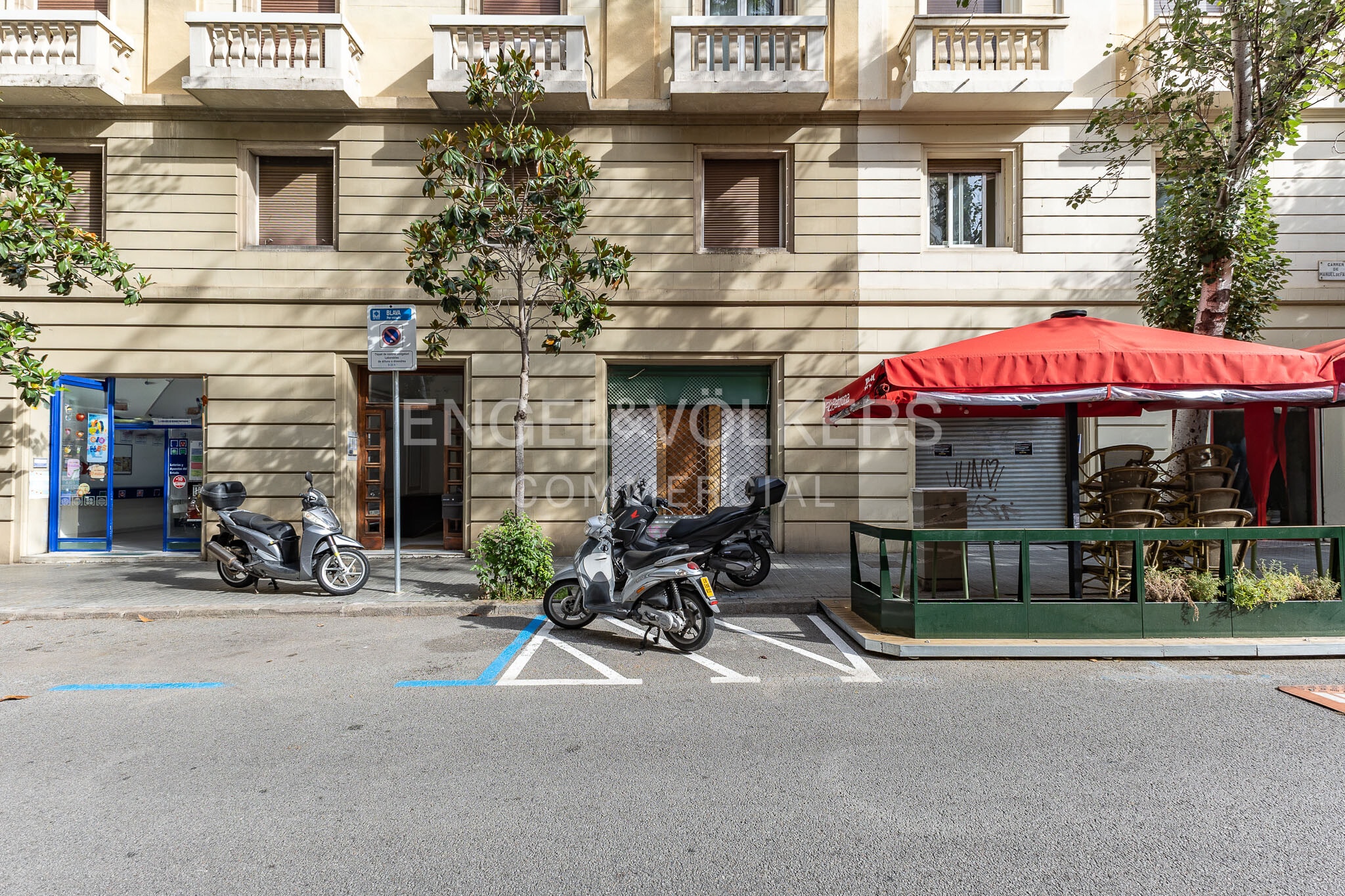 Edificio residencial en Barcelona, Barcelona en venta Foto del interior- Imagen 1 de 2