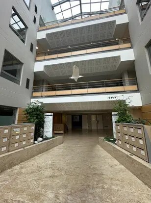 300 Route Nationale, Limonest en alquiler - Vestíbulo - Imagen 3 de 4