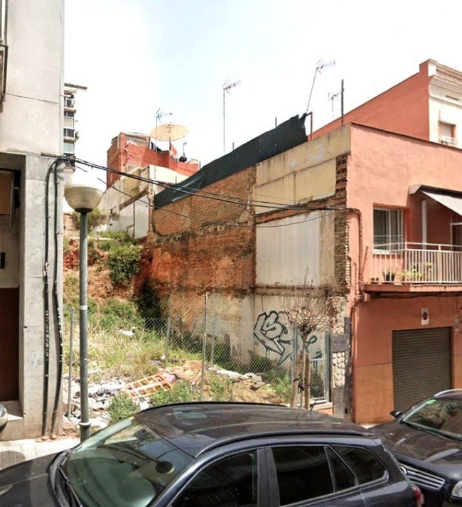Más detalles de Carrer de Calderón de la Barca, 12, Badalona - Terreno en venta