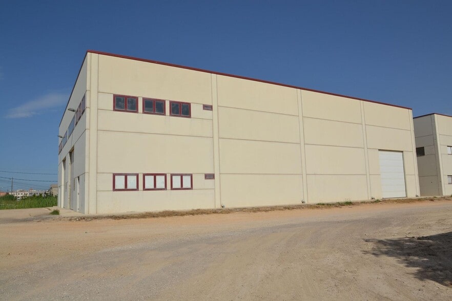 Avinguda de la Pau, 101C, Deltebre, Tarragona en venta - Foto del edificio - Imagen 3 de 8