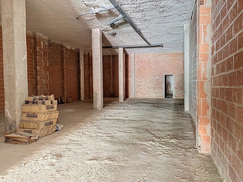 Local en Massanassa, Valencia en venta - Foto del edificio - Imagen 3 de 8