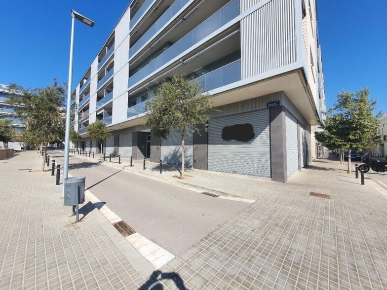 Edificio residencial en Badalona, Barcelona en venta - Foto del edificio - Imagen 2 de 6