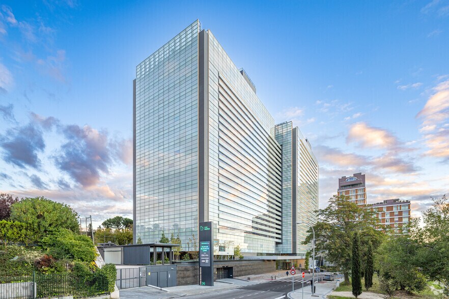 Calle de Serrano Galvache, 26, Madrid, Madrid en alquiler - Foto del edificio - Imagen 3 de 22