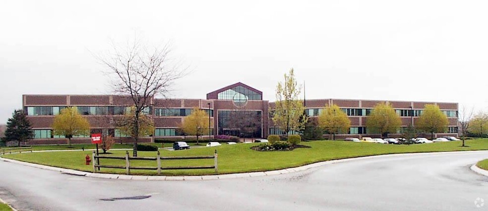 750 W Center St, West Bridgewater, MA en alquiler - Foto del edificio - Imagen 2 de 2