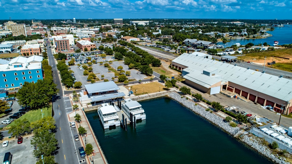 750 Commendencia St, Pensacola, FL en alquiler - Foto del edificio - Imagen 2 de 10