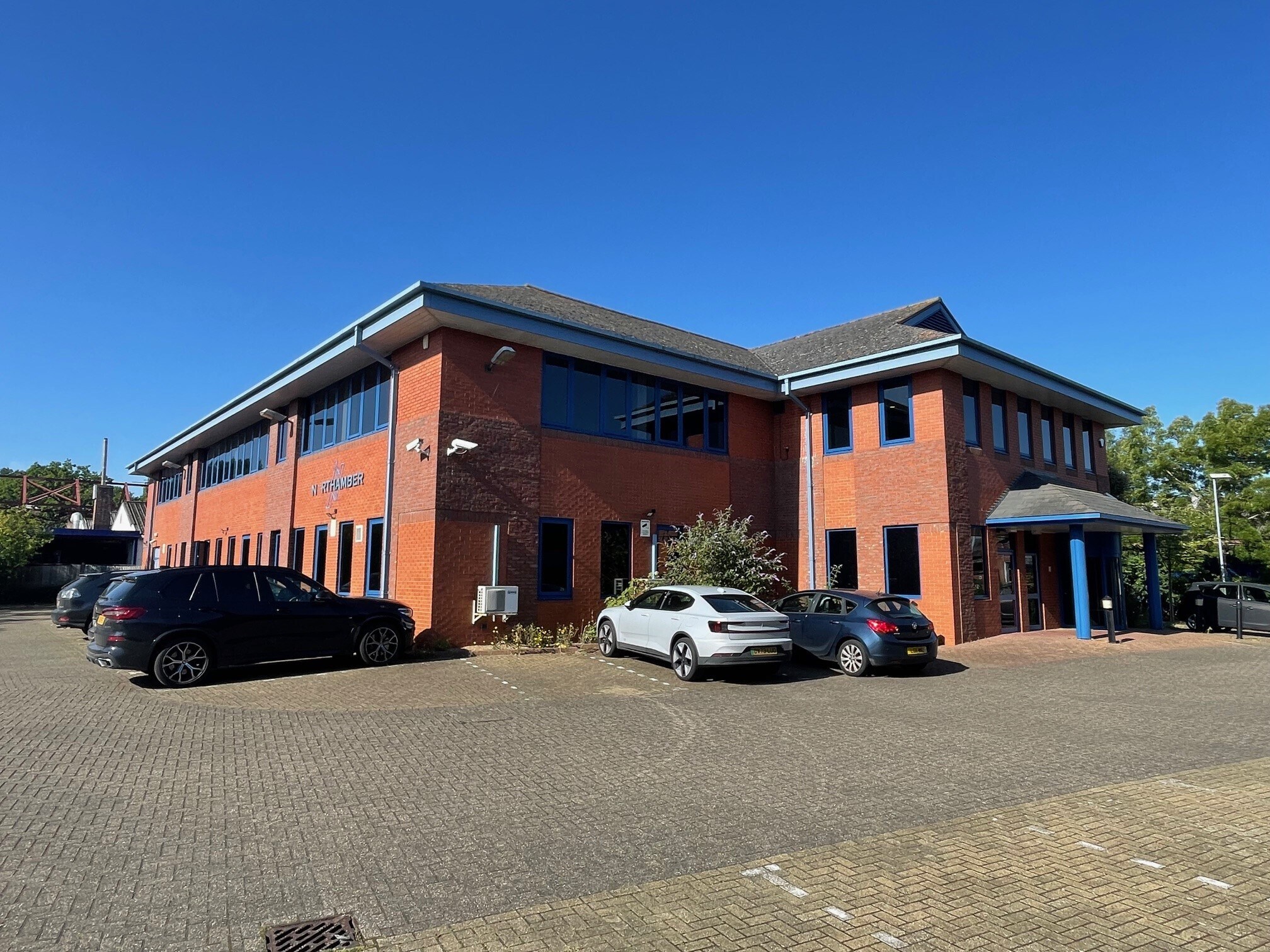 Davis Rd, Chessington en venta Foto principal- Imagen 1 de 5