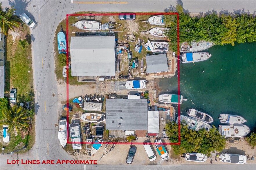 Commercial Waterfront Opportunity cartera de 2 inmuebles en venta en LoopNet.es - Foto del edificio - Imagen 3 de 31