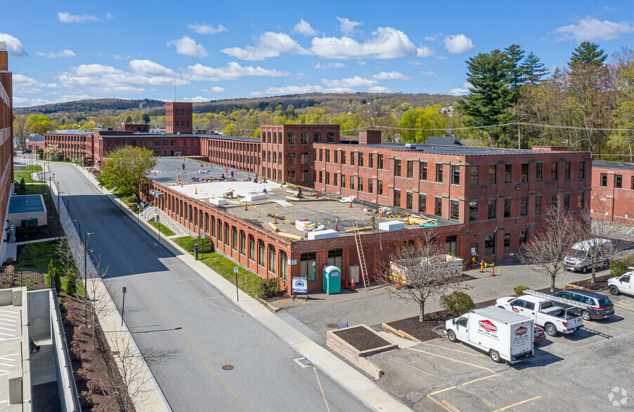 59 Field St, Torrington, CT en venta - Foto del edificio - Imagen 2 de 14