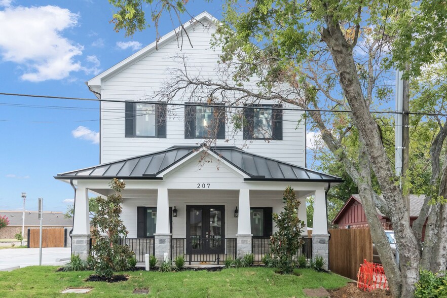 207 S Elm St, Keller, TX en alquiler - Foto del edificio - Imagen 3 de 6