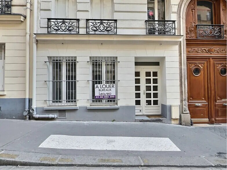 24 Rue Pierre Sémard, Paris en alquiler - Foto del edificio - Imagen 3 de 3