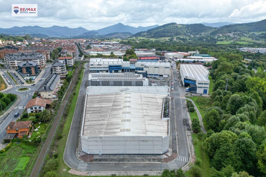 Nave en Gernika-Lumo, Vizcaya en venta - Vista aérea - Imagen 3 de 50