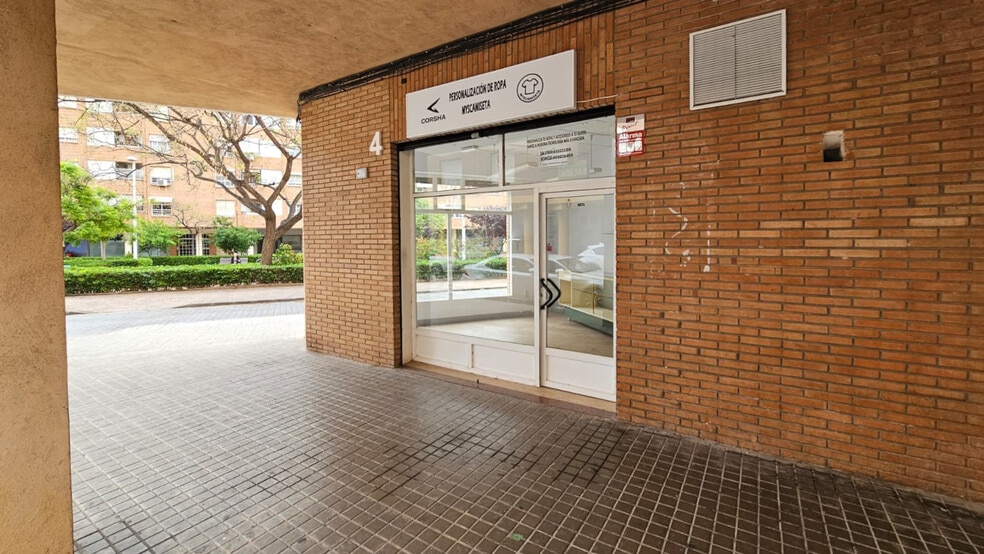 Edificio residencial en Sagunto, Valencia en venta - Foto del edificio - Imagen 2 de 6