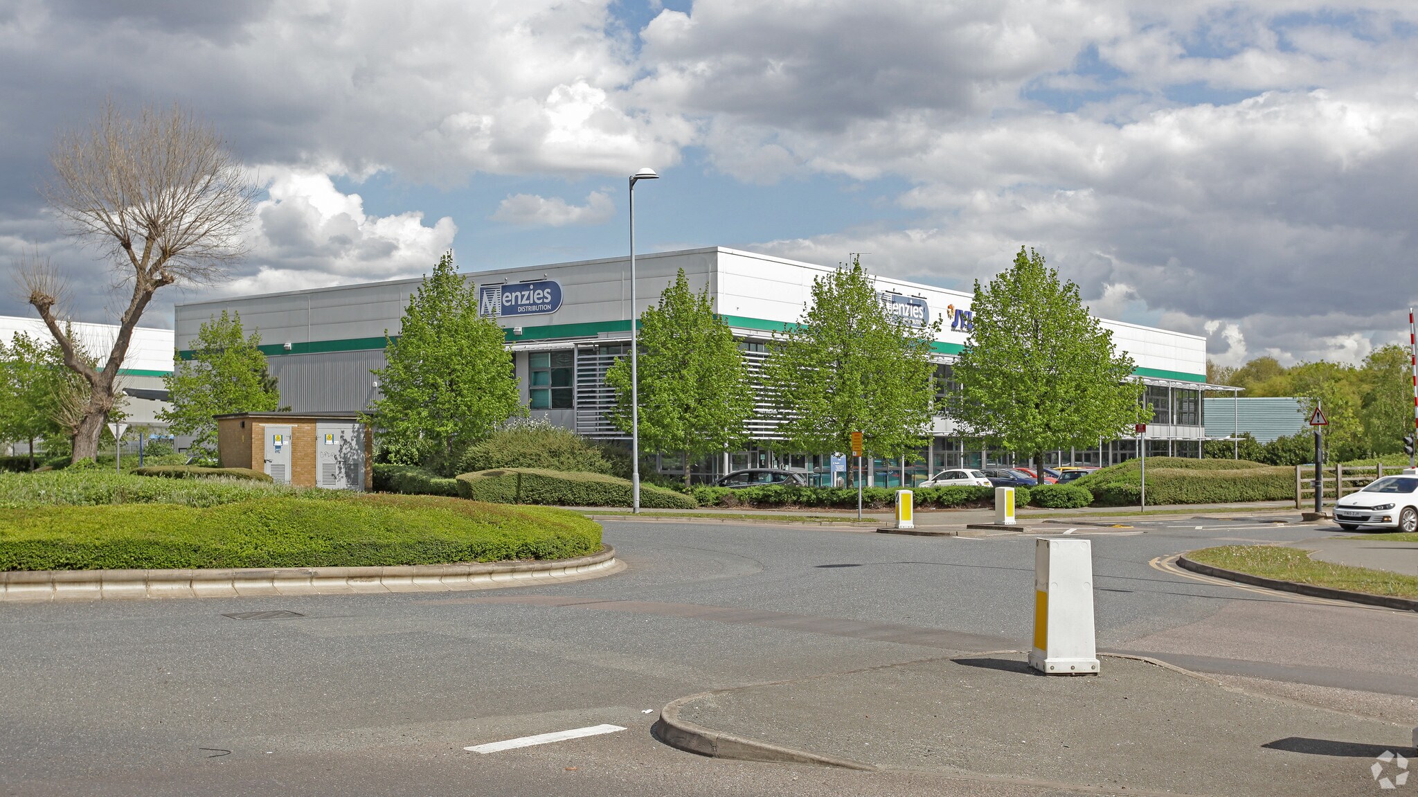 Twelvetrees Cres, London en alquiler Foto del edificio- Imagen 1 de 7