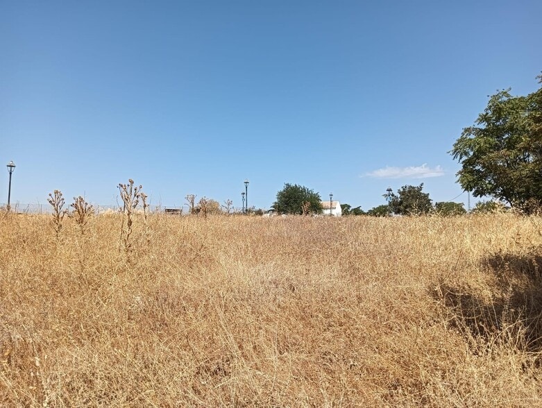 Terreno en Jaén, Jaén en venta - Foto del edificio - Imagen 2 de 13