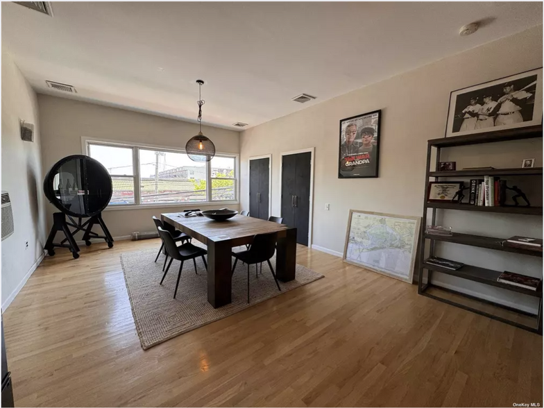 219 Beach 116th Street, Rockaway Park, NY en alquiler - Foto del interior - Imagen 2 de 15