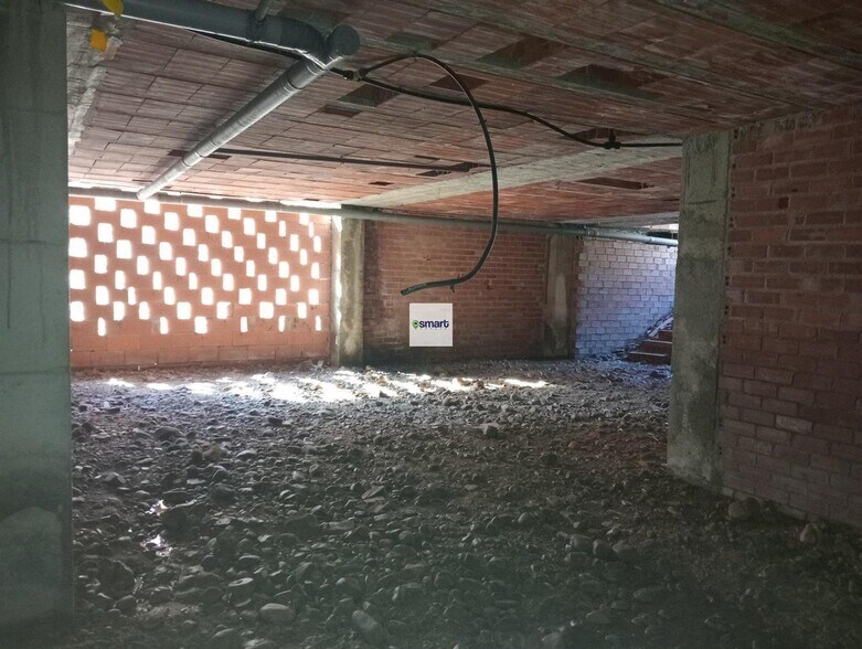 Nave en Carrizo, León en venta - Foto del edificio - Imagen 2 de 4