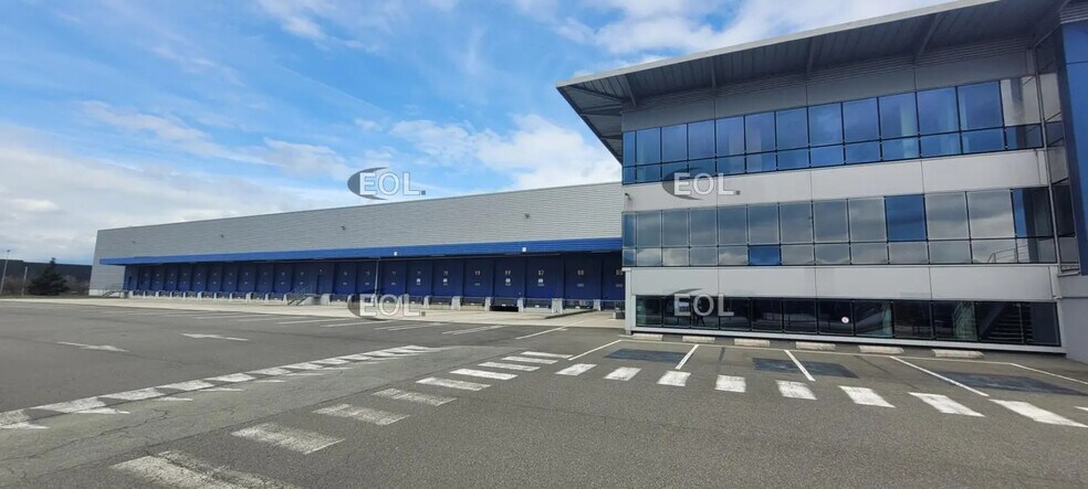 Nave en Étupes en alquiler - Foto del edificio - Imagen 2 de 7