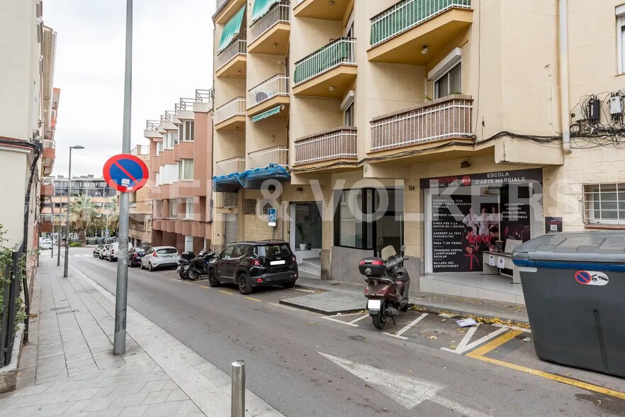 Carrer Creu, Sant Just Desvern, Barcelona en venta - Foto del edificio - Imagen 3 de 4