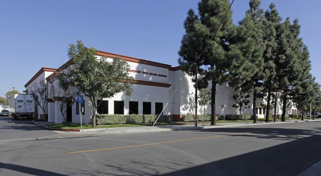 Más detalles de 921 Poinsettia St, Santa Ana, CA - Flex en venta