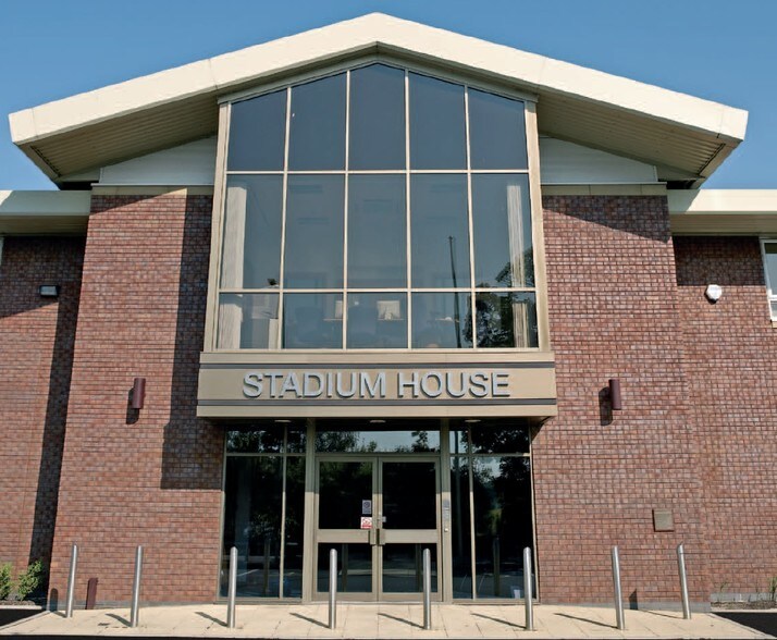 2 Eastgate Appr, Bolton en alquiler - Foto del edificio - Imagen 3 de 5