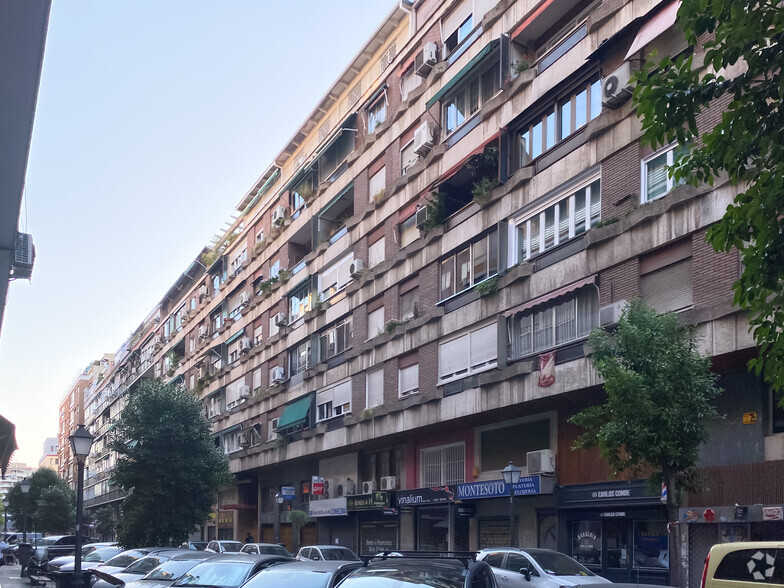 Calle Sánchez Barcaiztegui, 36, Madrid, Madrid en alquiler - Foto del edificio - Imagen 2 de 2