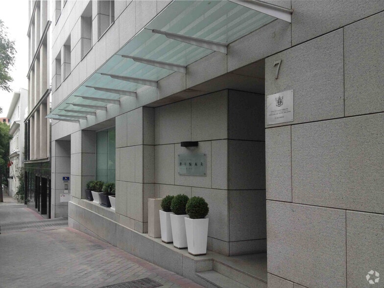 Calle del Pinar, 7, Madrid, Madrid en alquiler - Foto del edificio - Imagen 3 de 8