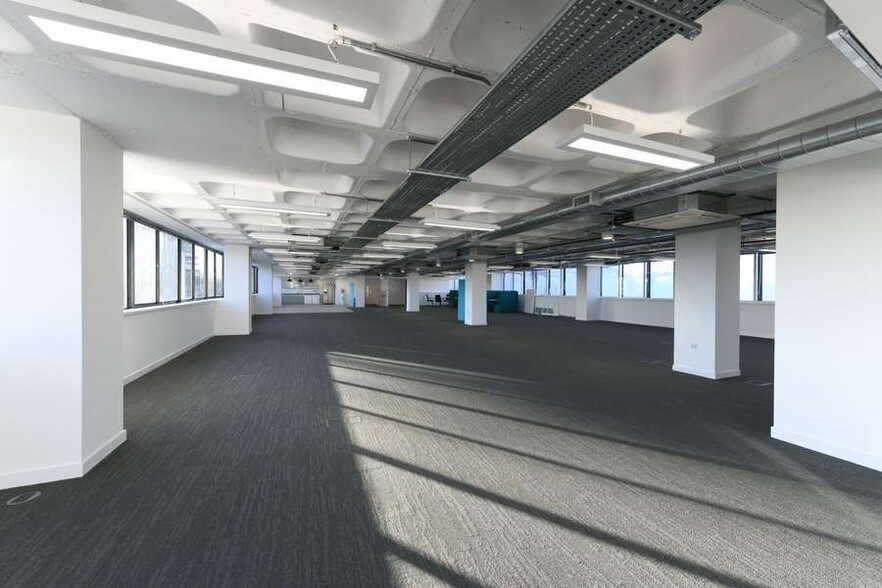 1 Station Sq, Bracknell en venta - Foto del edificio - Imagen 3 de 8