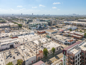 6916 Santa Monica Blvd, Los Angeles, CA - VISTA AÉREA  vista de mapa