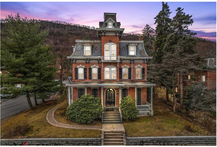 118 Hudson Ave, Haverstraw, NY en venta - Foto del edificio - Imagen 1 de 14