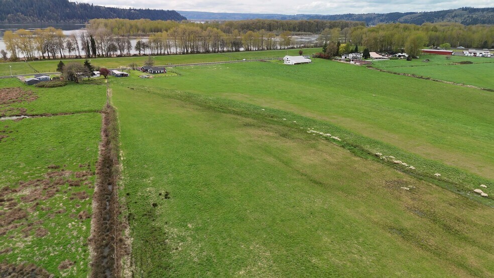 Barlow Point Rd, Longview, WA en venta - Vídeo de anuncio comercial - Imagen 2 de 45