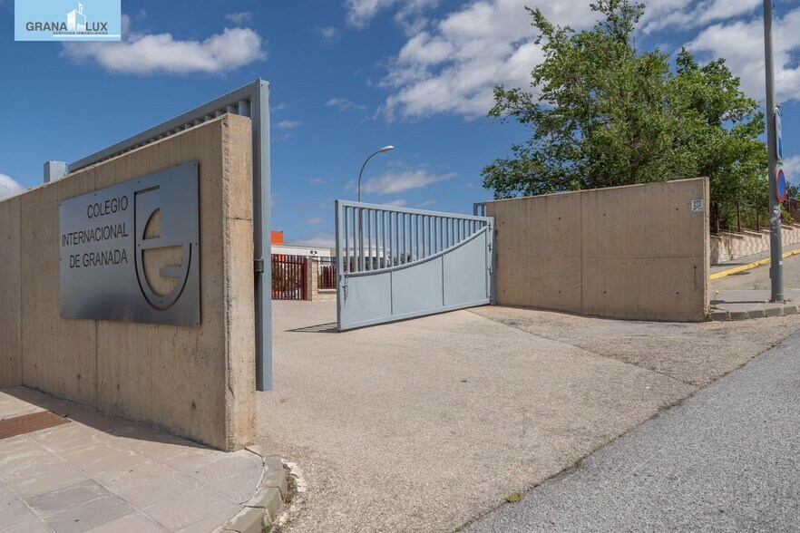 Calle Veleta, Dílar, Granada en venta - Foto del edificio - Imagen 2 de 28