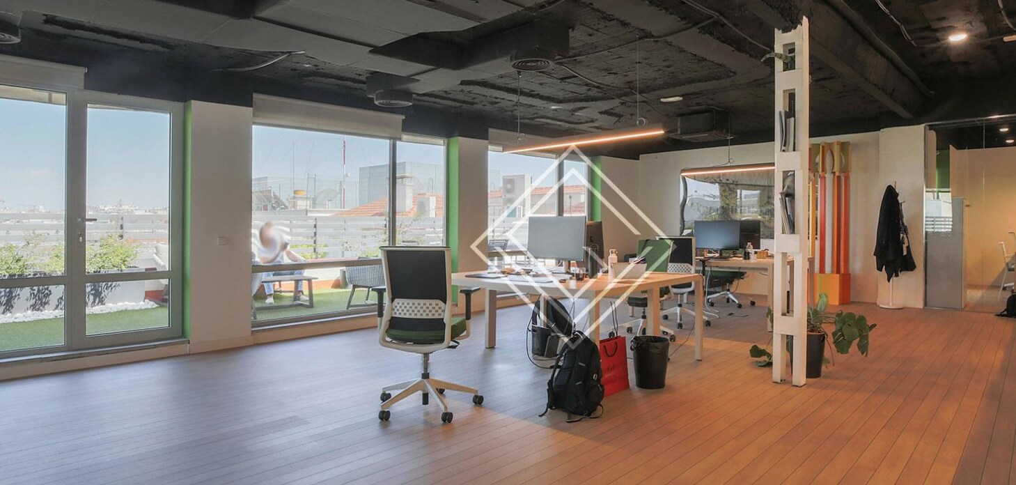 Madrid, MAD 28010 -  -  - Foto del interior - Image 1 of 11